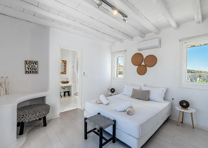 Tohu Mykonos * أورنوس